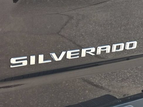 Used 2019 Chevrolet Silverado 1500 LTZ w/ LTZ Plus Package AWD/4WD image 33