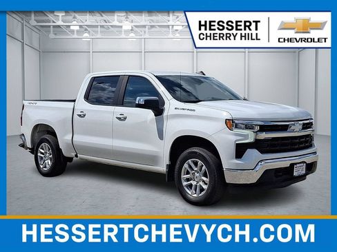 Certified 2023 Chevrolet Silverado 1500 LT AWD/4WD image 1