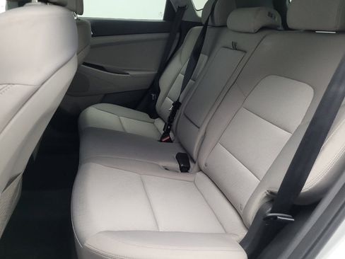 Used 2016 Hyundai Tucson SE w/ Option Group 02 image 18