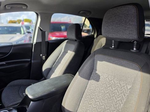 Used 2024 Chevrolet Equinox LT image 18
