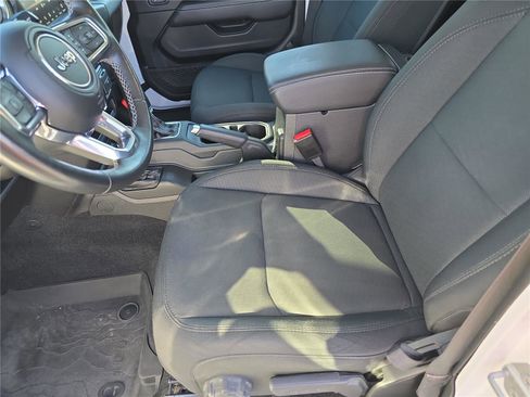 Used 2022 Jeep Wrangler Unlimited Sahara w/ LED Lighting Group image 22