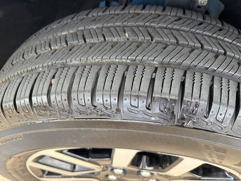 Used 2024 Ford Maverick Lariat FWD image 12