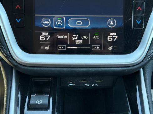 Used 2021 Subaru Outback Premium image 30