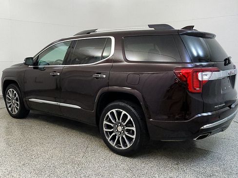 Used 2021 GMC Acadia Denali w/ Denali Ultimate Package AWD/4WD image 3