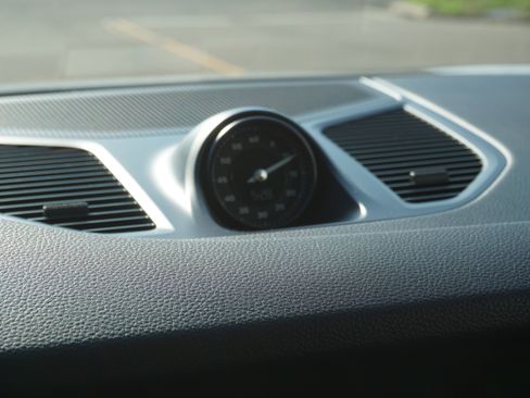 Certified 2025 Porsche Cayenne Coupe AWD/4WD image 18