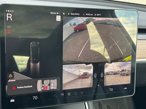 Used 2020 Tesla Model Y Long Range image 17