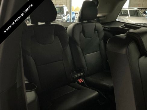 Used 2019 Volvo XC90 T8 Momentum w/ Advanced Package image 13