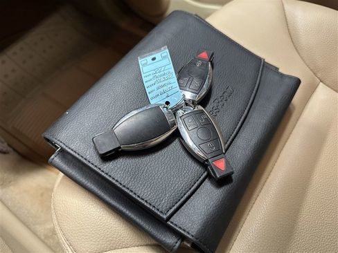 Used 2011 Mercedes-Benz ML 350 4MATIC image 23