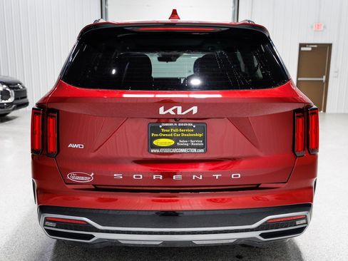 Used 2022 Kia Sorento SX image 5