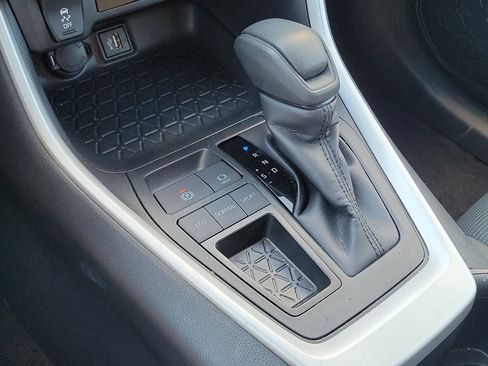 Used 2025 Toyota RAV4 LE image 19