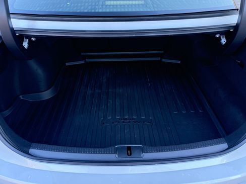 Used 2023 Toyota Crown XLE image 13