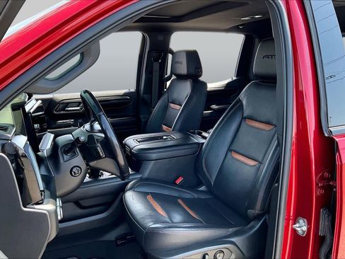 Used 2022 GMC Sierra 1500 AT4 w/ AT4 Premium Package AWD/4WD image 8