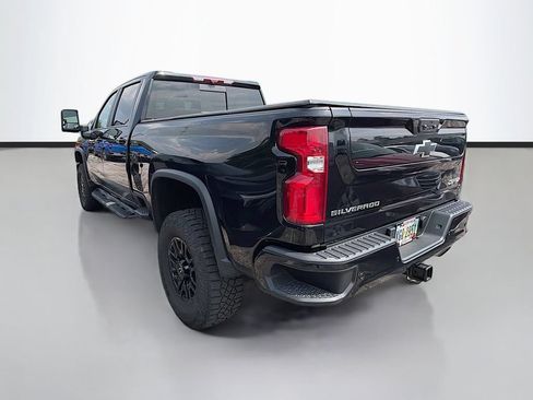 Used 2024 Chevrolet Silverado 2500 ZR2 w/ Technology Package AWD/4WD image 6