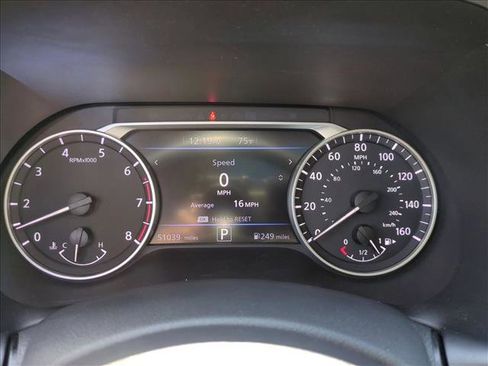 Used 2021 Nissan Sentra SR w/ SR Premium Package image 11