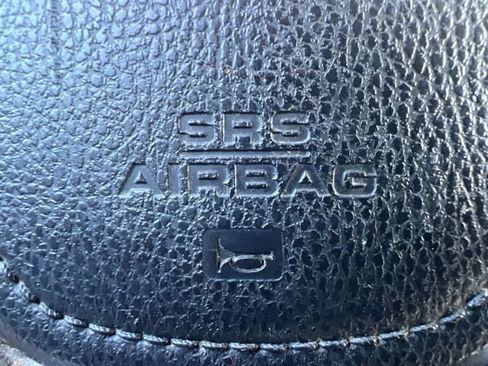 Used 2017 Toyota Corolla L w/ Carpet Mat Package (TMS) FWD image 19
