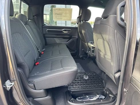 New 2026 RAM 1500 Big Horn AWD/4WD image 9