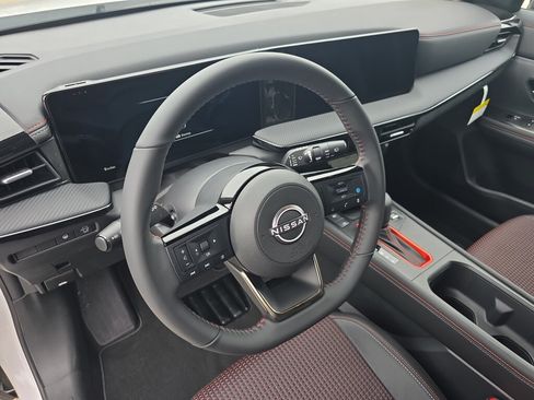 New 2026 Nissan Kicks SR FWD image 6