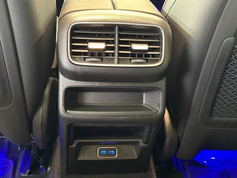 Certified 2025 Mercedes-Benz GLE 350 4MATIC w/ Winter Package image 24