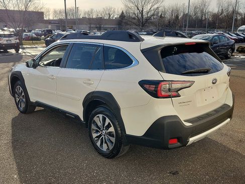 Used 2023 Subaru Outback Limited image 4