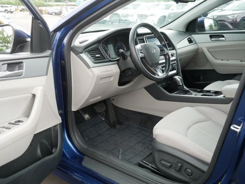 Used 2018 Hyundai Sonata SEL FWD image 11