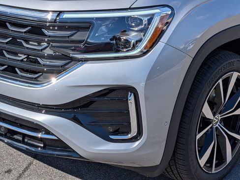 New 2026 Volkswagen Atlas SEL Premium R-Line AWD/4WD image 9