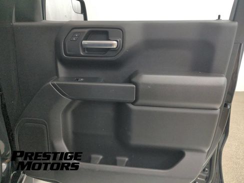 Used 2019 Chevrolet Silverado 1500 Custom w/ Custom Value Package AWD/4WD image 28