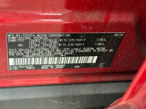 Used 2024 Toyota RAV4 XSE w/ Weather Package AWD/4WD image 23