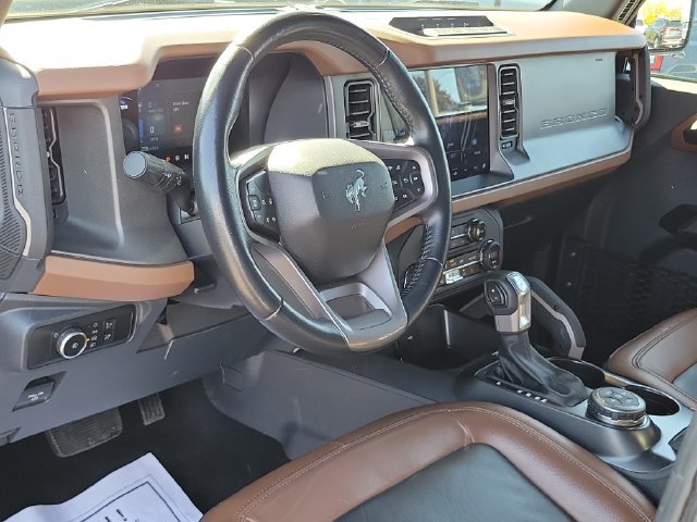 Used 2024 Ford Bronco Outer Banks w/ Sasquatch Package AWD/4WD image 8