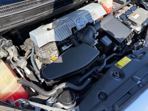 Used 2011 Toyota Prius Four w/ Navigation Pkg image 33