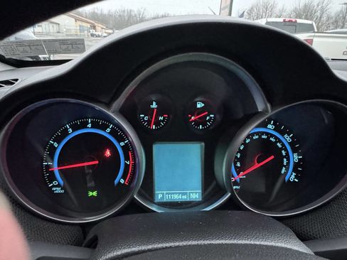 Used 2015 Chevrolet Cruze LT image 31