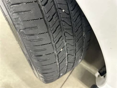 Used 2014 RAM 1500 Laramie Longhorn w/ Convenience Group image 30