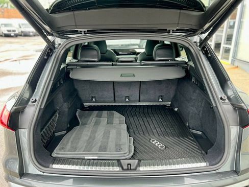 Used 2025 Audi SQ5 Premium Plus w/ Premium Plus Package AWD/4WD image 7