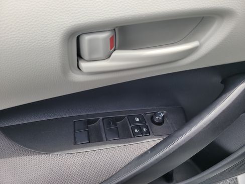 Certified 2026 Toyota Corolla LE FWD image 17