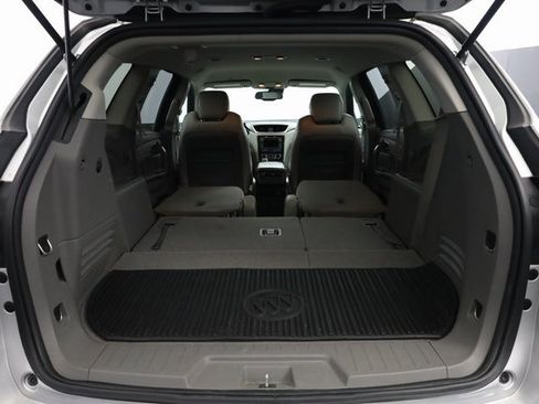 Used 2017 Chevrolet Traverse Premier image 28