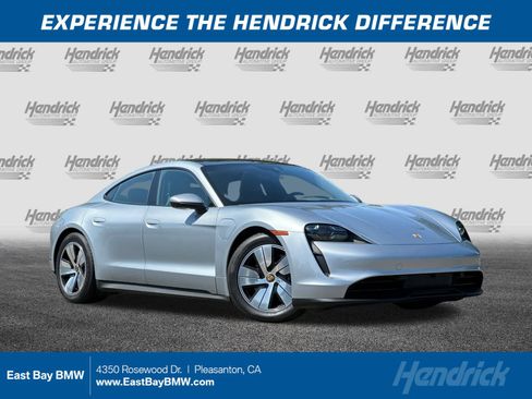 Used 2023 Porsche Taycan image 1