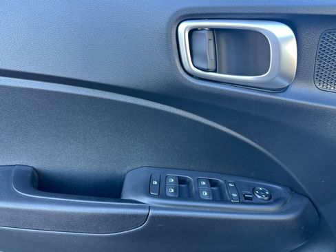 New 2026 Hyundai Venue SE image 11