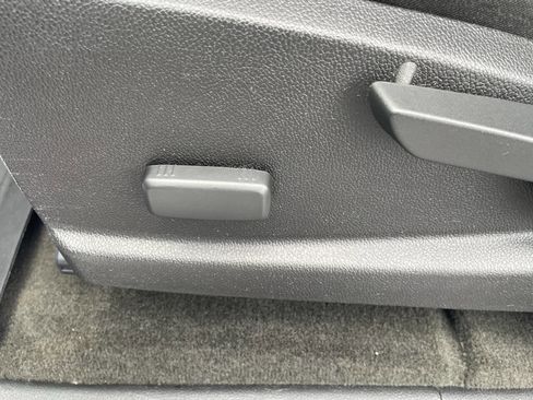 Used 2015 GMC Canyon SLE w/ SLE Convenience Package image 16