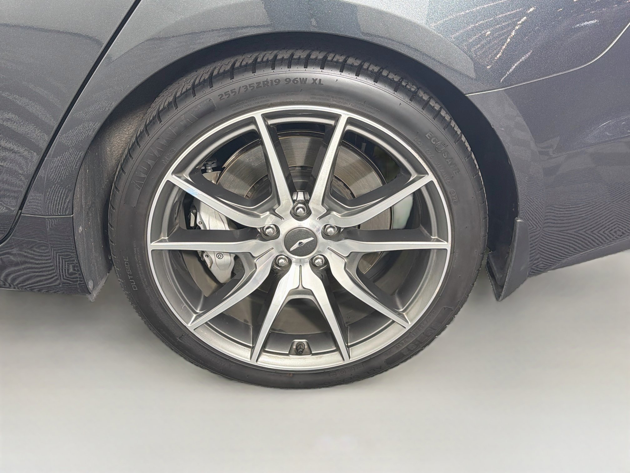 Used 2019 Genesis G70 3.3T Design RWD image 11