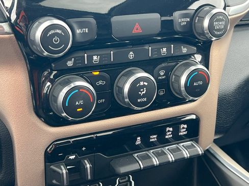 Used 2022 RAM 3500 Laramie image 21