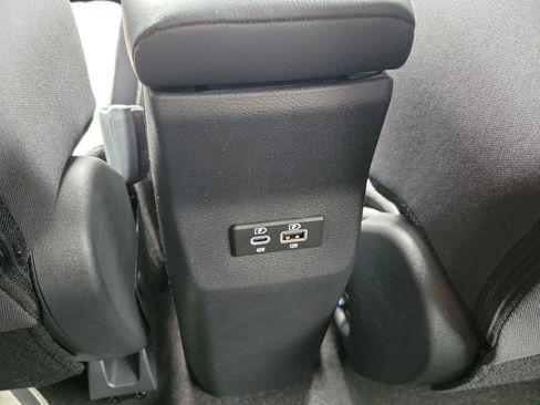 New 2026 Nissan Kicks SV image 15