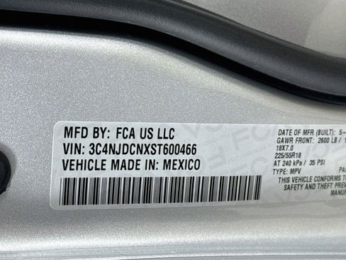 Used 2025 Jeep Compass Limited AWD/4WD image 21