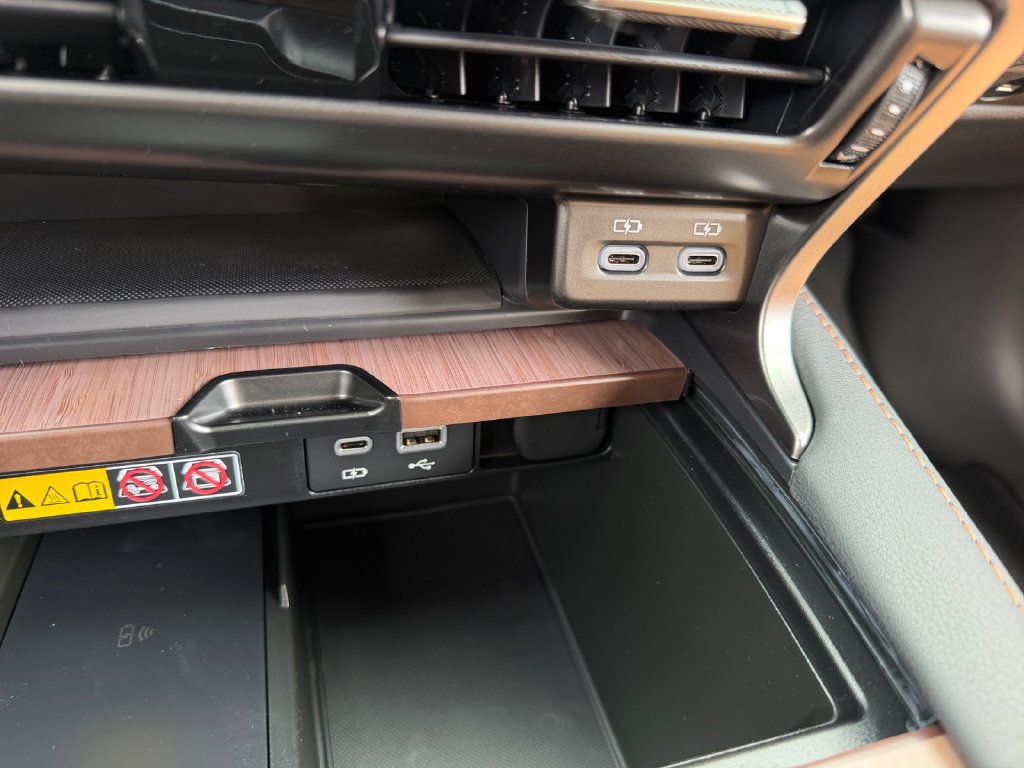 New 2026 Lexus RX 350h w/ Accessory Package (Z1) AWD/4WD image 20