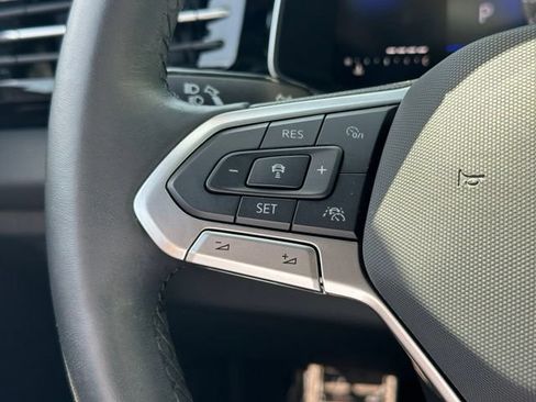 Certified 2025 Volkswagen Jetta Sport FWD image 38