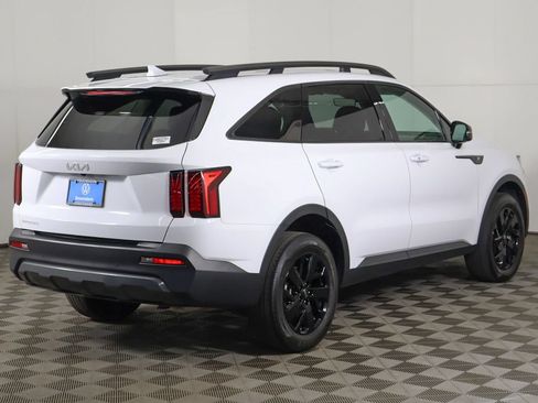 Used 2023 Kia Sorento S AWD/4WD image 11