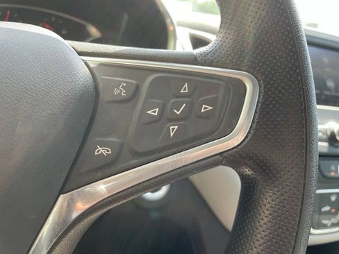 Used 2022 Chevrolet Equinox LT AWD/4WD image 17