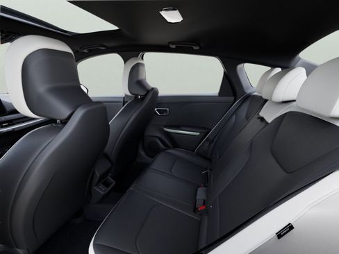 New 2026 Kia K4 GT-Line FWD image 13
