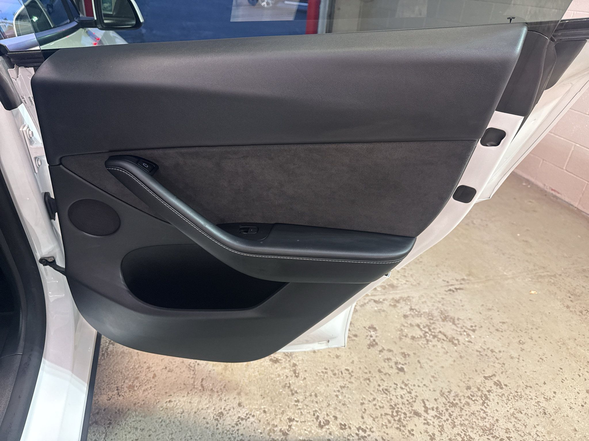 Used 2022 Tesla Model Y Long Range AWD/4WD image 26