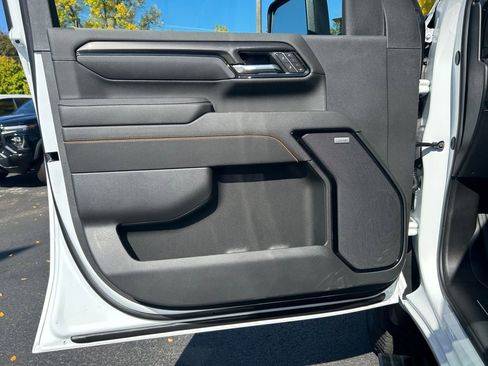 New 2025 GMC Sierra 2500 AT4 w/ AT4 Premium Plus Package image 22