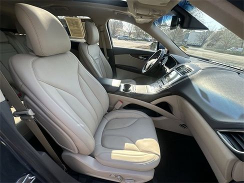 Used 2018 Lincoln MKX Select w/ Select Plus Package image 27