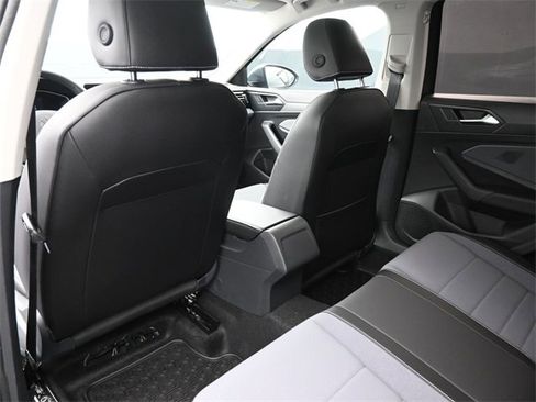 New 2026 Volkswagen Jetta SE image 10